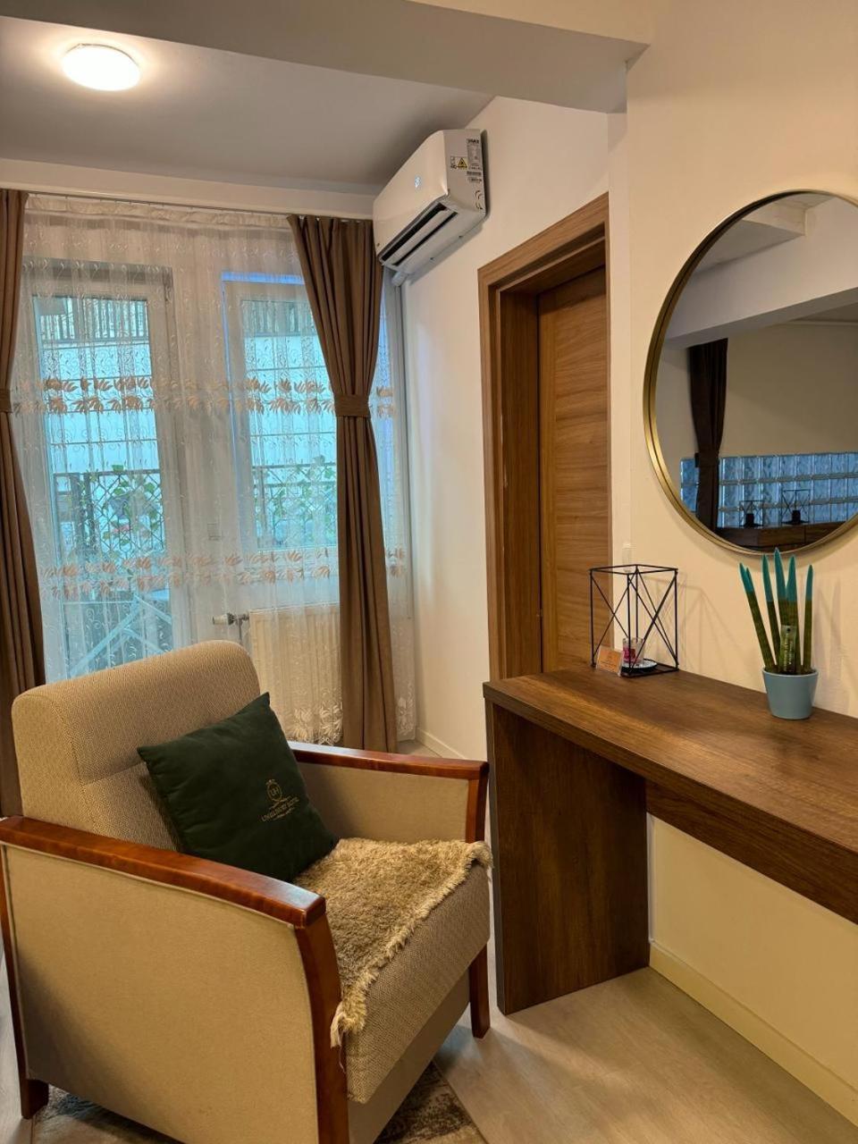 Uniluxury Hotel Prishtina Пристина Екстериор снимка